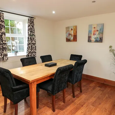 The Coach House Tatil Evi *